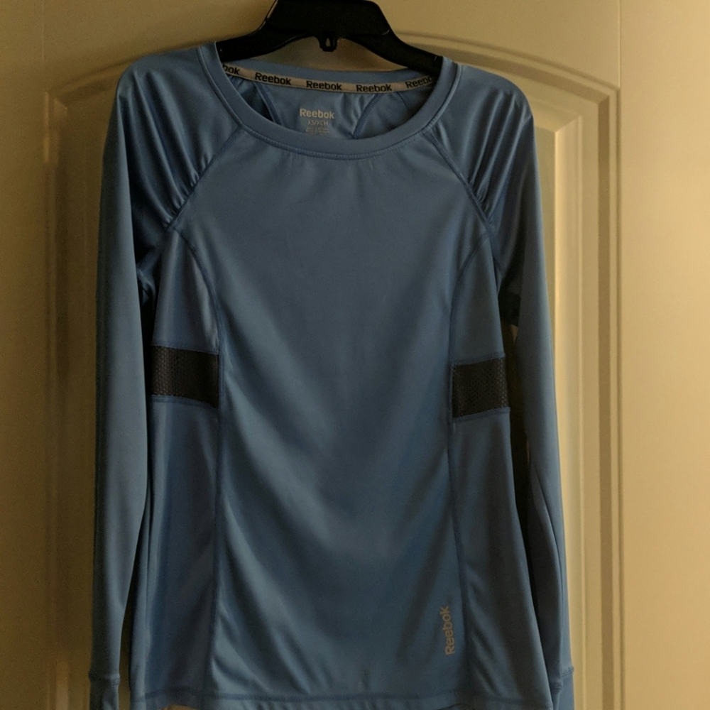 Long sleeve performance shirt